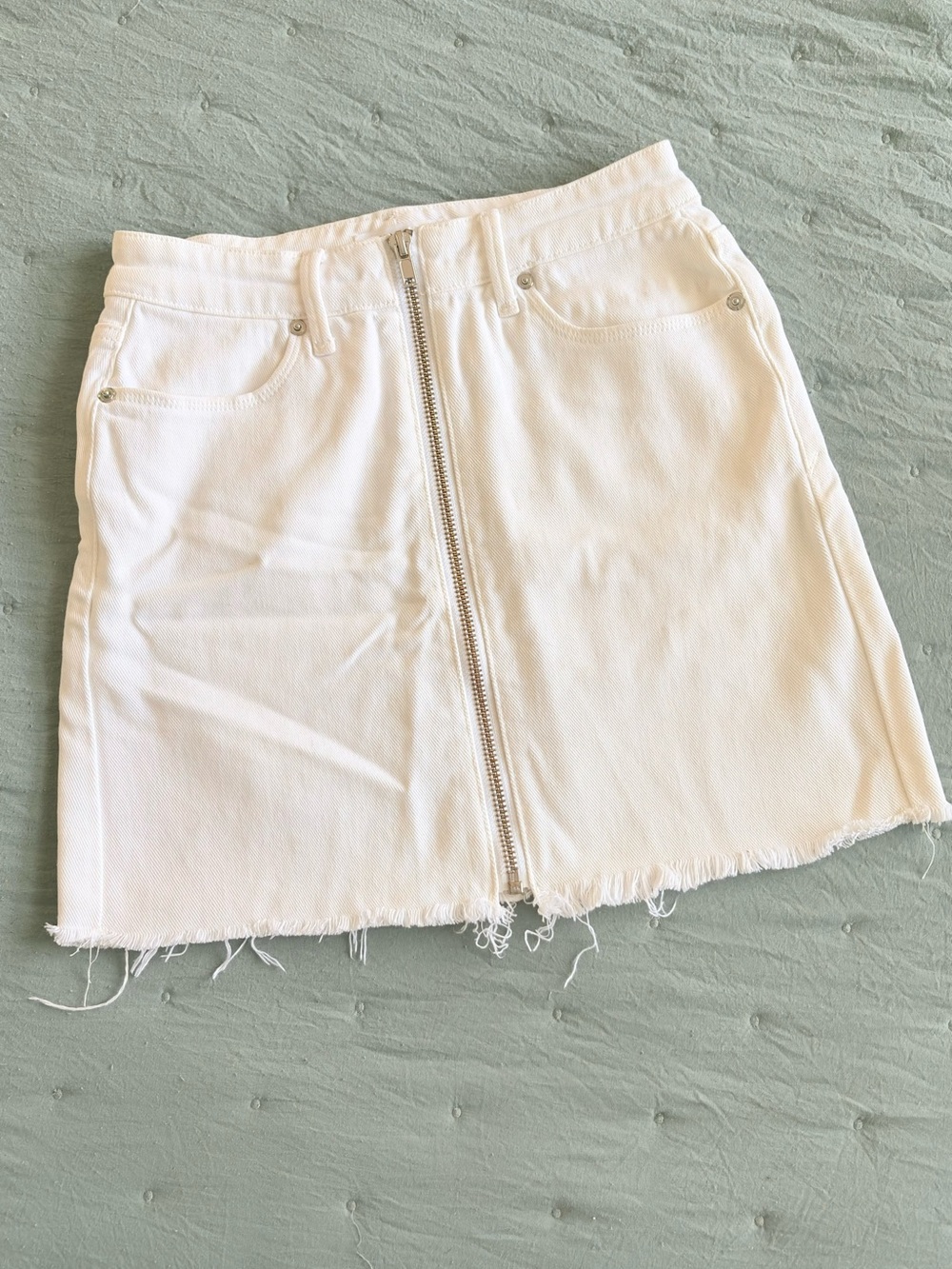 Good American White Denim Mini Skirt with Front Zip